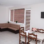 Capuccino Guest - Free Parking And Wi-fi Апартаменти *
