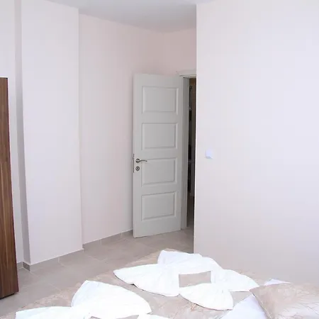 Capuccino Guest - Free Parking And Wi-fi Apartament *