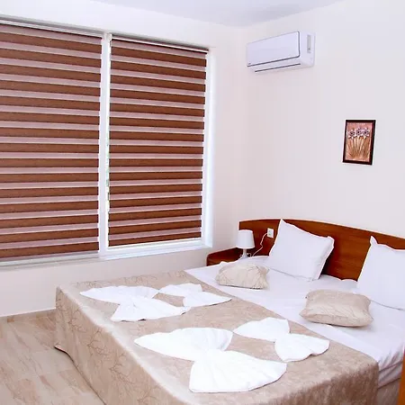 Capuccino Guest - Free Parking And Wi-fi Apartament Sunny Beach
