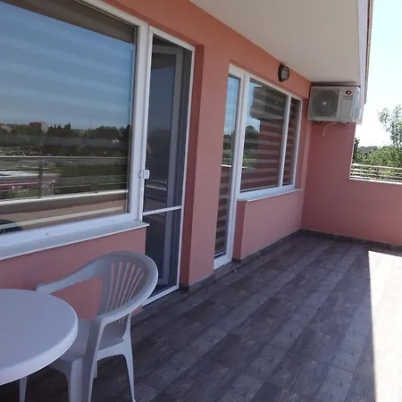 Capuccino Guest - Free Parking And Wi-fi Sunny Beach