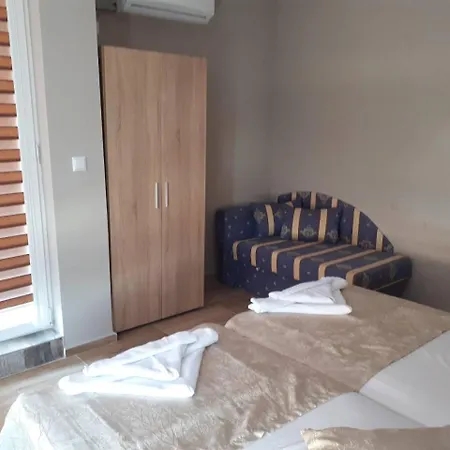 Capuccino Guest - Free Parking And Wi-fi Sunny Beach