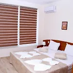 Capuccino Guest - Free Parking And Wi-fi Apartment Sunny Beach