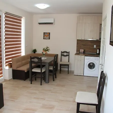 Capuccino Guest - Free Parking And Wi-fi * Sunny Beach