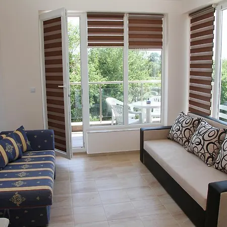 Capuccino Guest - Free Parking And Wi-fi Sunny Beach