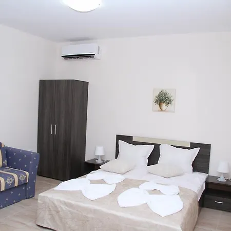Capuccino Guest - Free Parking And Wi-fi Sunny Beach