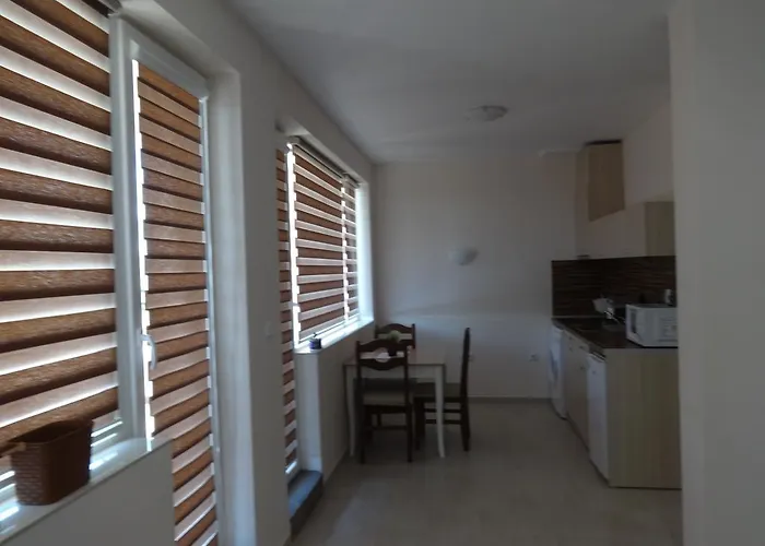 Capuccino Guest - Free Parking And Wi-fi Sunny Beach