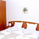 Апартаменты Capuccino Guest - Free Parking And Wi-fi