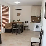 Capuccino Guest - Free Parking And Wi-fi * Солнечный берег