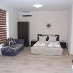 Апартаменты Capuccino Guest - Free Parking And Wi-fi Солнечный берег