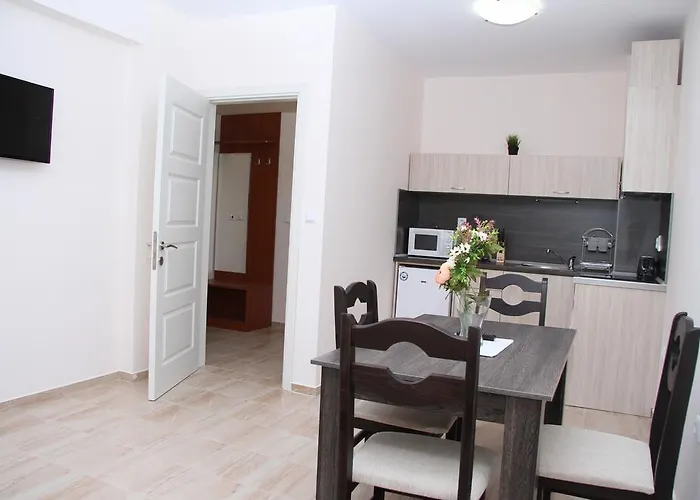 Capuccino Guest - Free Parking And Wi-fi *