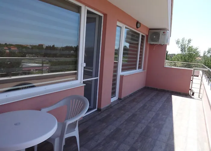 Capuccino Guest - Free Parking And Wi-fi Slantchev Briag