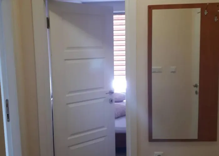 Capuccino Guest - Free Parking And Wi-fi * Slantchev Briag